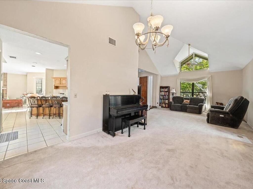 594 Hummingbird Drive, Indialantic, FL 32903