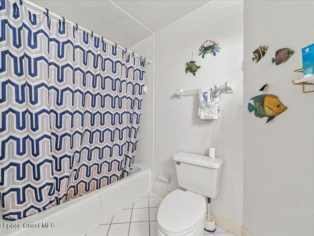 594 Hummingbird Drive, Indialantic, FL 32903