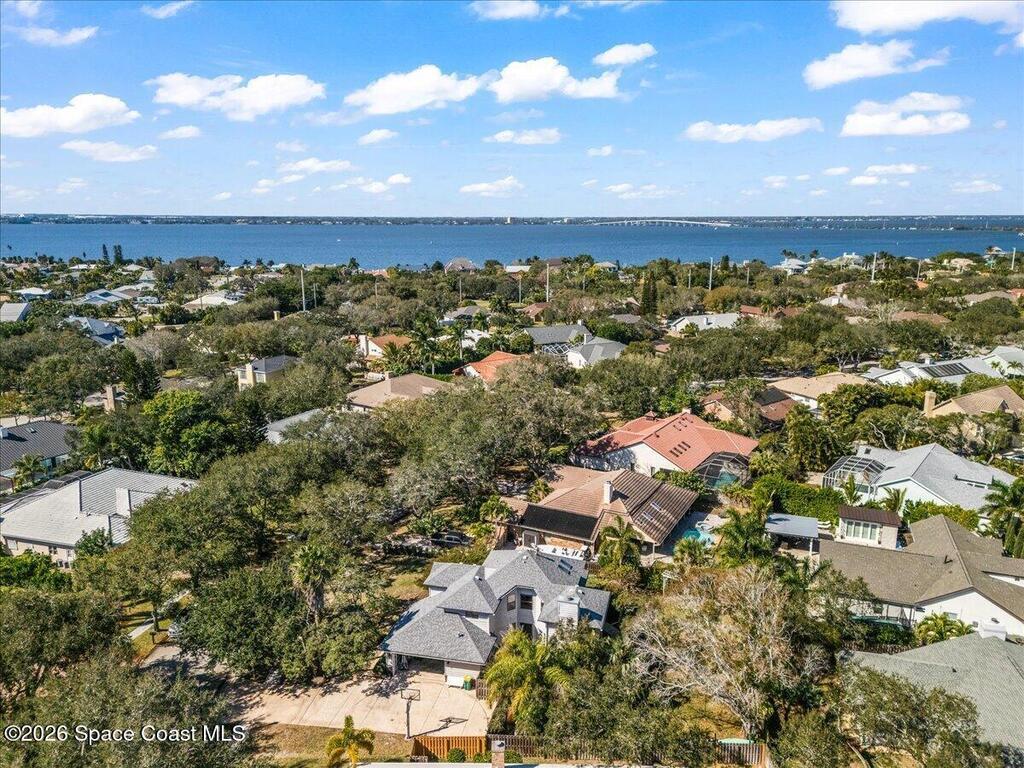 594 Hummingbird Drive, Indialantic, FL 32903