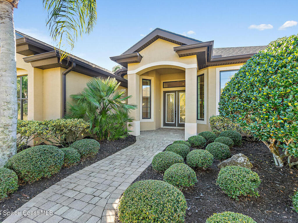 933 Stone Lake Drive, Ormond Beach, FL 32174