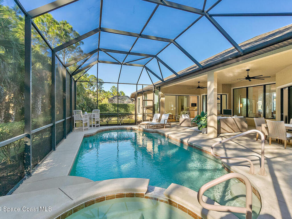 933 Stone Lake Drive, Ormond Beach, FL 32174