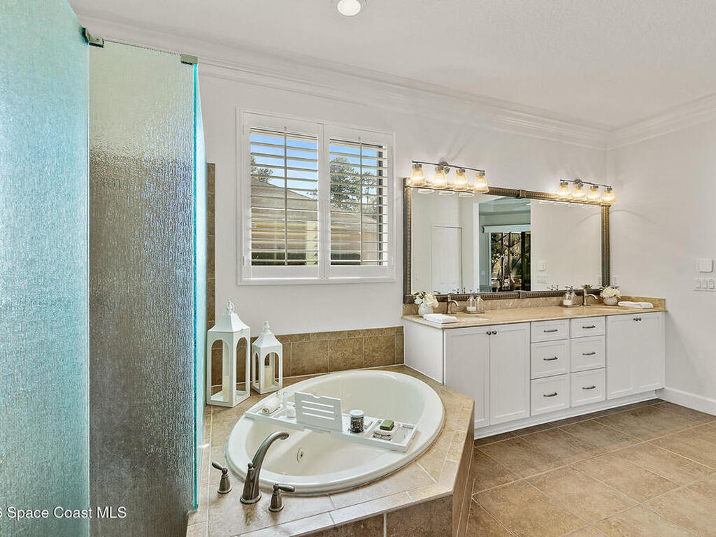 933 Stone Lake Drive, Ormond Beach, FL 32174