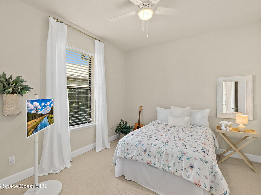 933 Stone Lake Drive, Ormond Beach, FL 32174