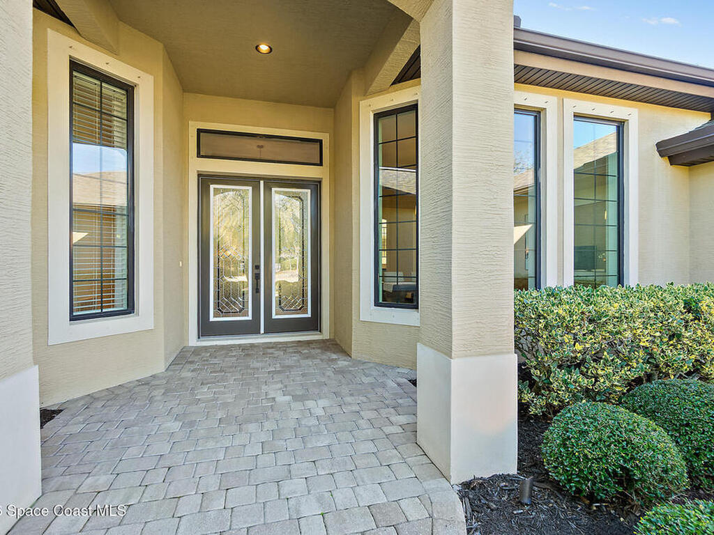 933 Stone Lake Drive, Ormond Beach, FL 32174