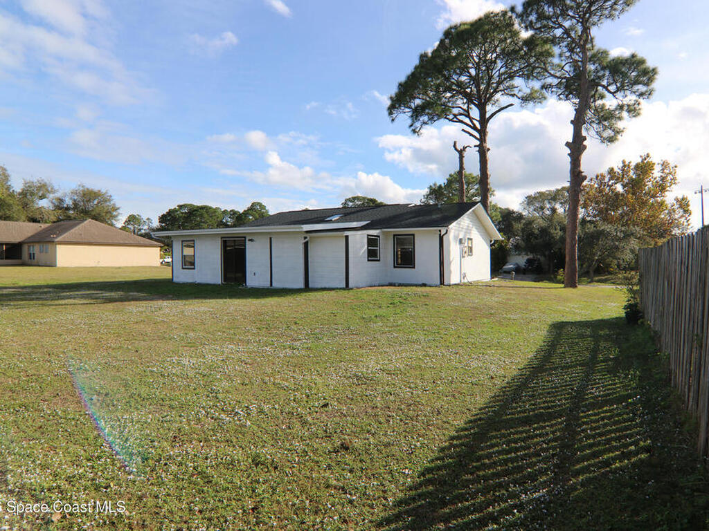 711 Kempten Street, Palm Bay, FL 32907