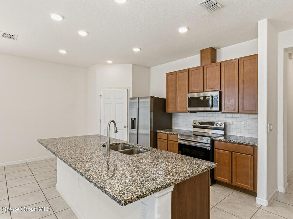 531 Olivia Street, Palm Bay, FL 32908