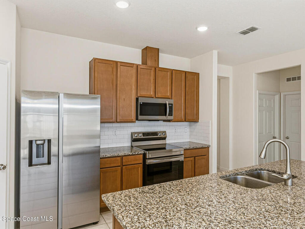 531 Olivia Street, Palm Bay, FL 32908