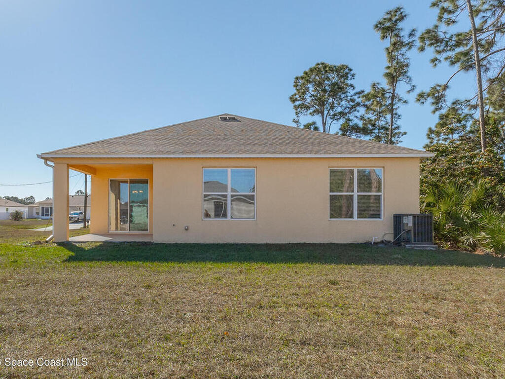 531 Olivia Street, Palm Bay, FL 32908