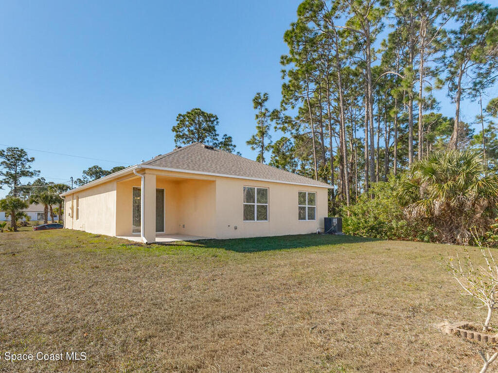531 Olivia Street, Palm Bay, FL 32908