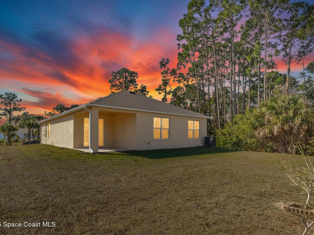 531 Olivia Street, Palm Bay, FL 32908