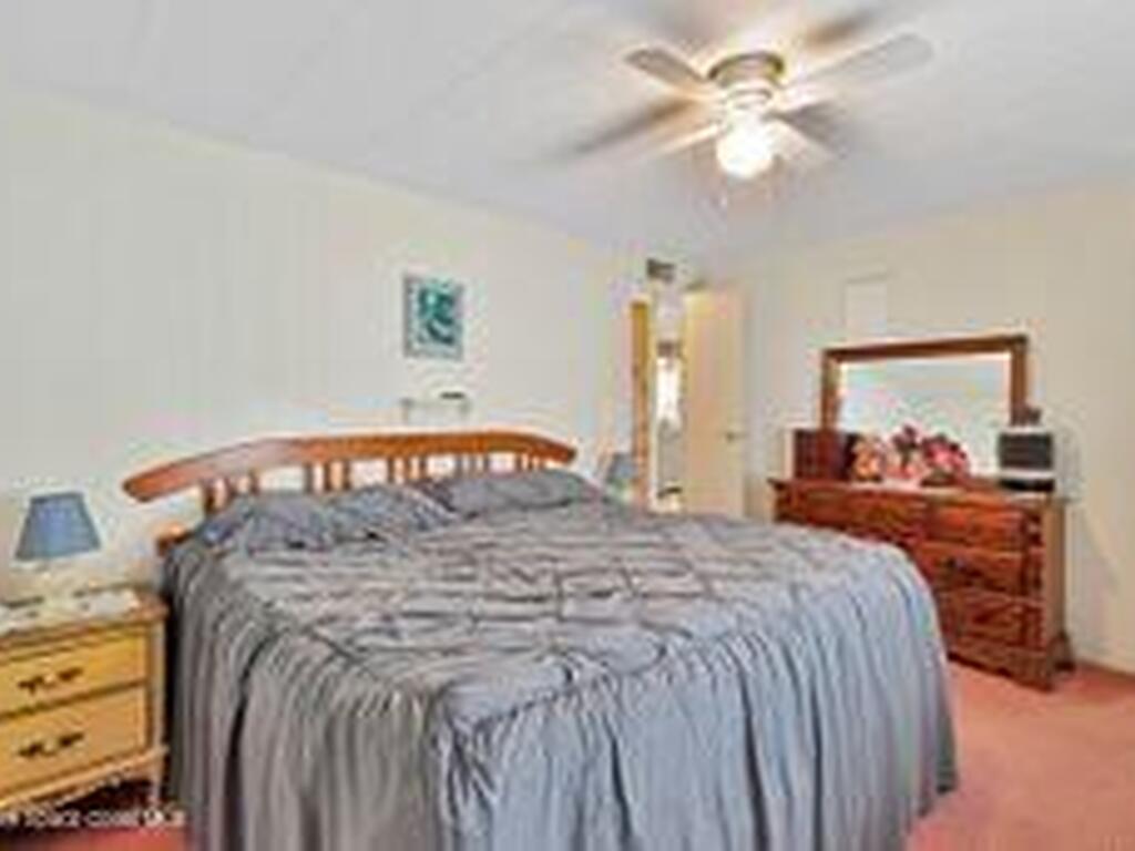 807 W Wren Circle, Barefoot Bay, FL 32976