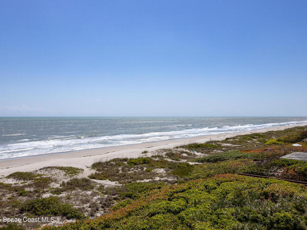 2815 S Atlantic Avenue, Cocoa Beach, FL 32931