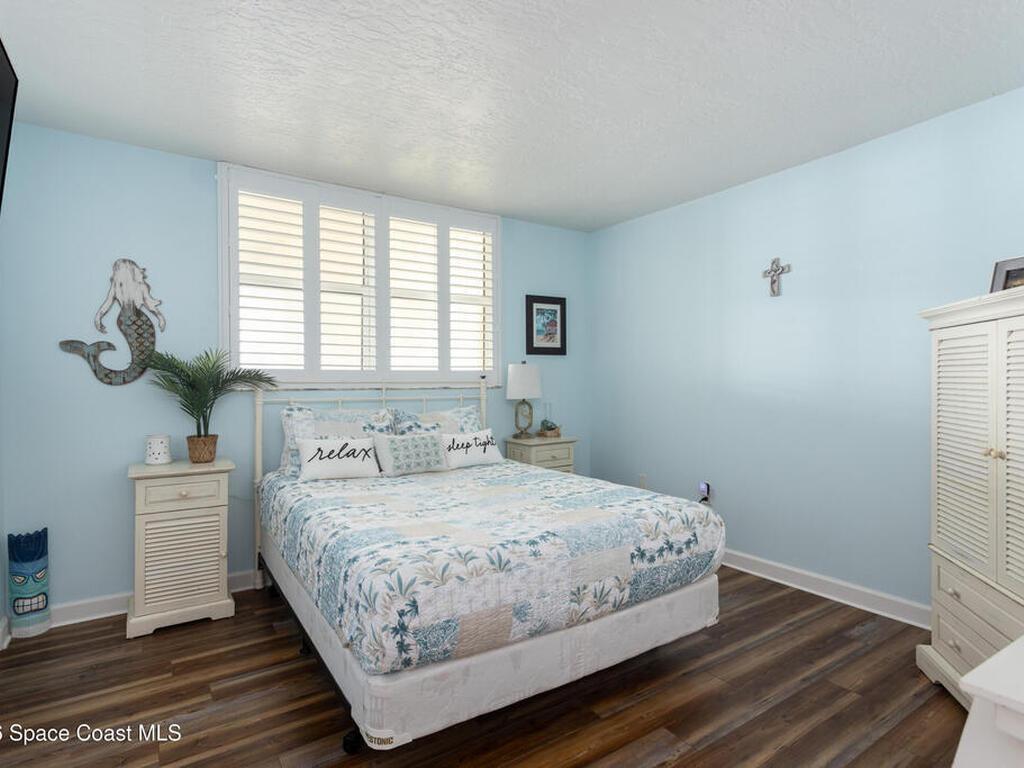 2815 S Atlantic Avenue, Cocoa Beach, FL 32931