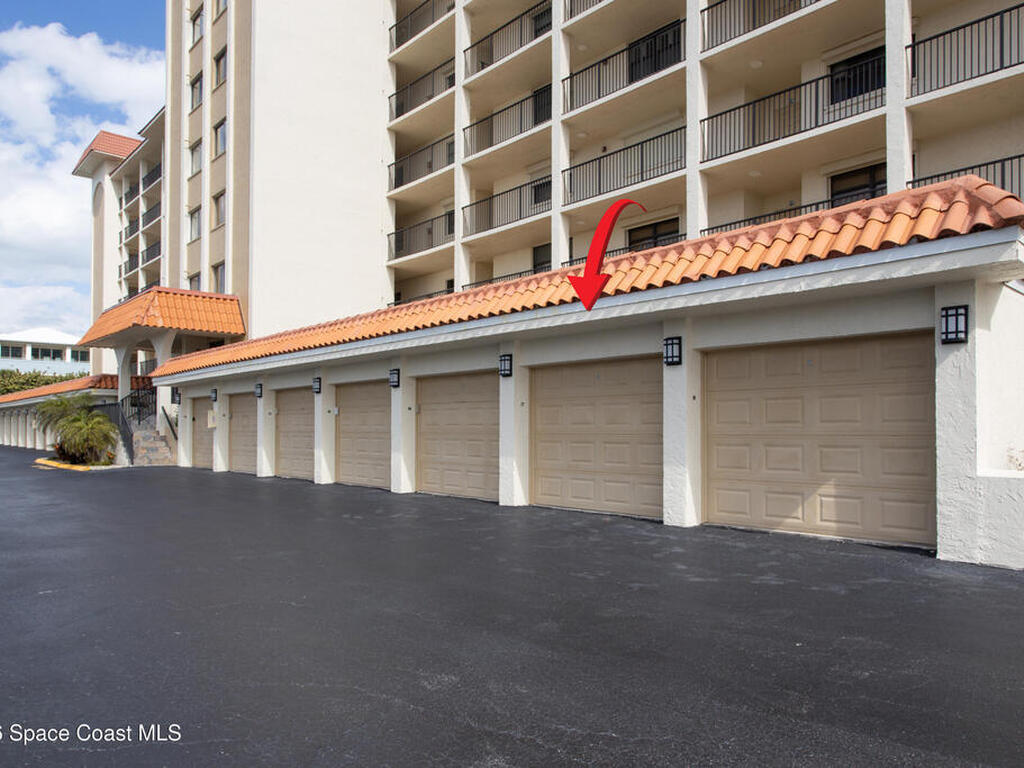 2815 S Atlantic Avenue, Cocoa Beach, FL 32931