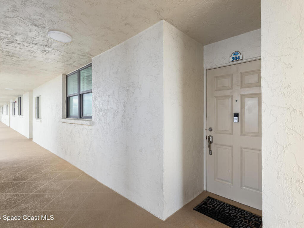 2815 S Atlantic Avenue, Cocoa Beach, FL 32931