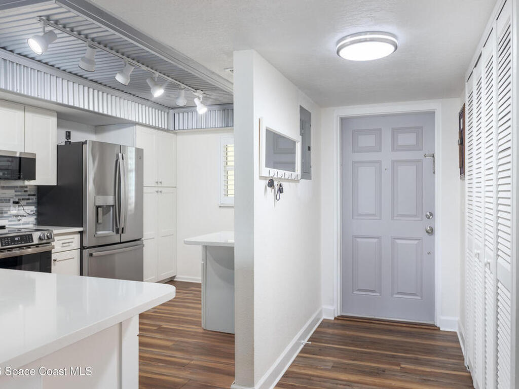 2815 S Atlantic Avenue, Cocoa Beach, FL 32931