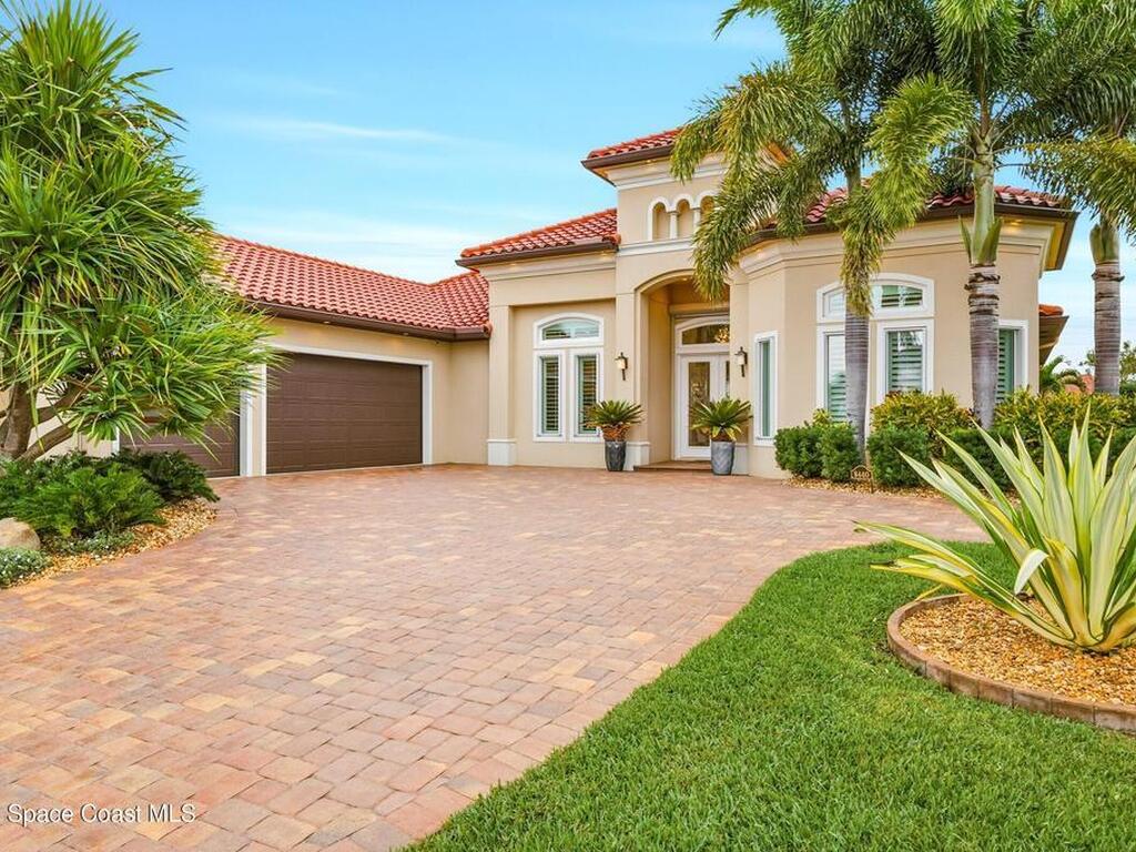 8440 Serrano Circle, Melbourne, FL 32940