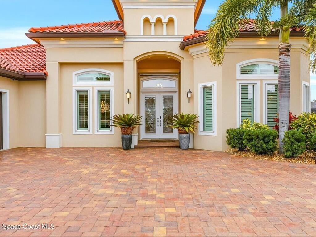 8440 Serrano Circle, Melbourne, FL 32940