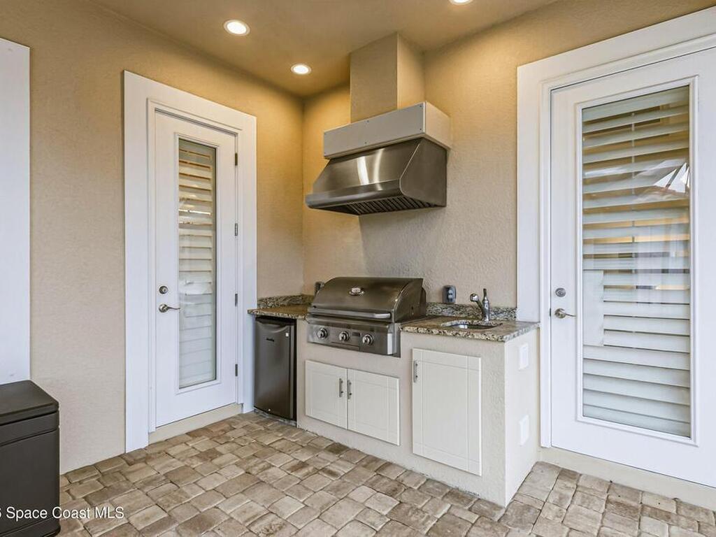 8440 Serrano Circle, Melbourne, FL 32940