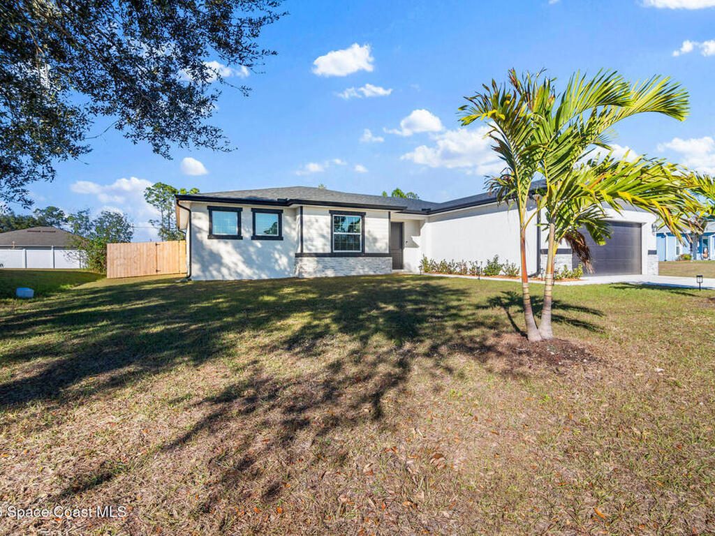 207 Bellbrook Street, Palm Bay, FL 32909