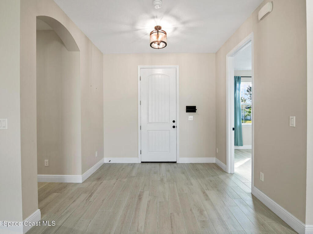 207 Bellbrook Street, Palm Bay, FL 32909