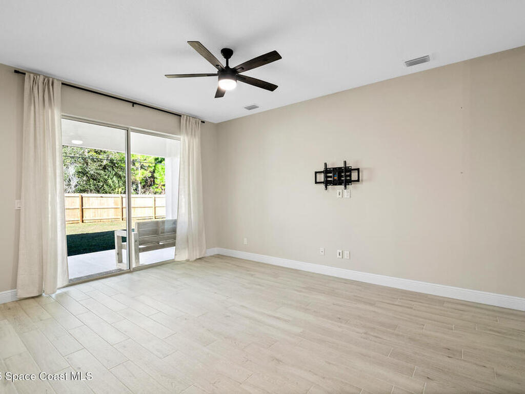 207 Bellbrook Street, Palm Bay, FL 32909