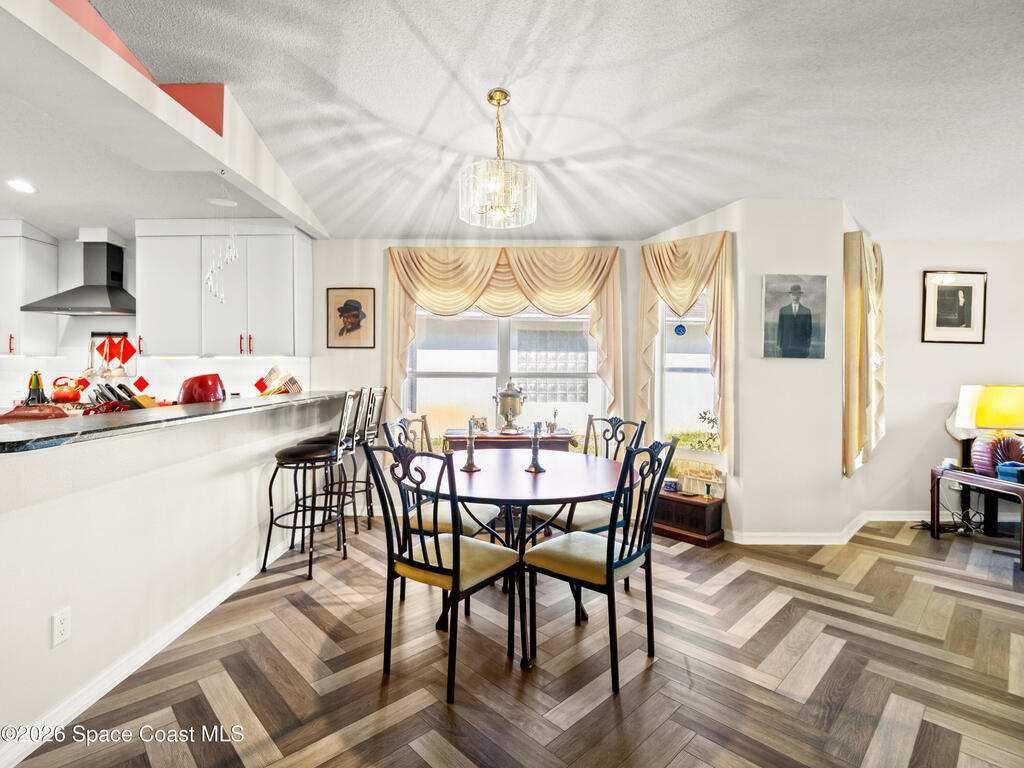 3904 Saint Armens Circle, Melbourne, FL 32934