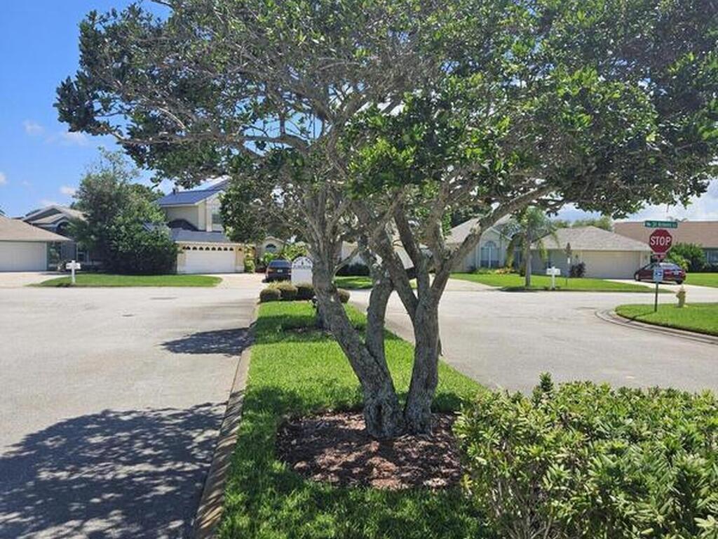 3904 Saint Armens Circle, Melbourne, FL 32934