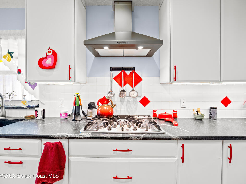 3904 Saint Armens Circle, Melbourne, FL 32934