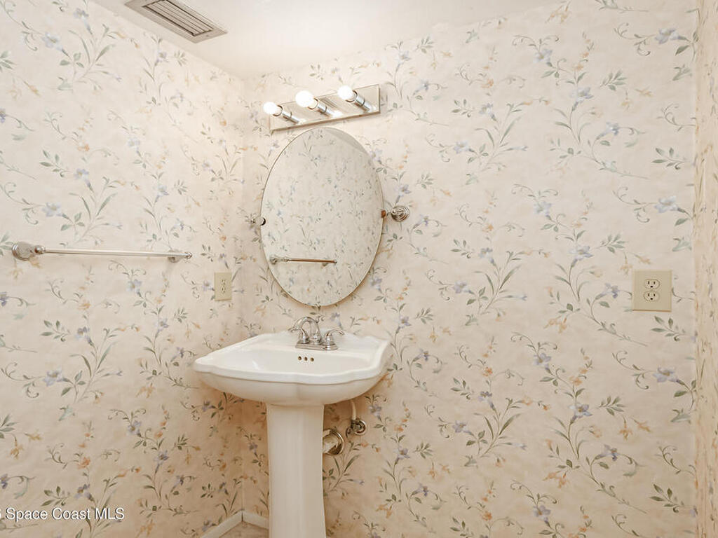 3150 N Harbor City Boulevard, Melbourne, FL 32935