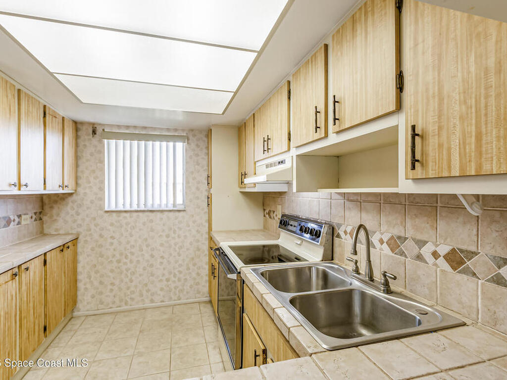 3150 N Harbor City Boulevard, Melbourne, FL 32935