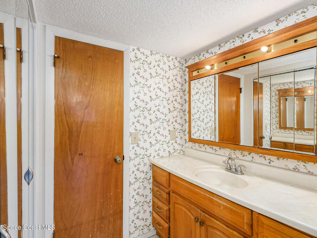 3150 N Harbor City Boulevard, Melbourne, FL 32935