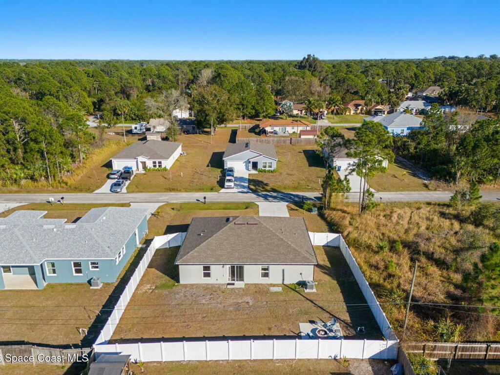 714 Daysland Avenue, Palm Bay, FL 32908