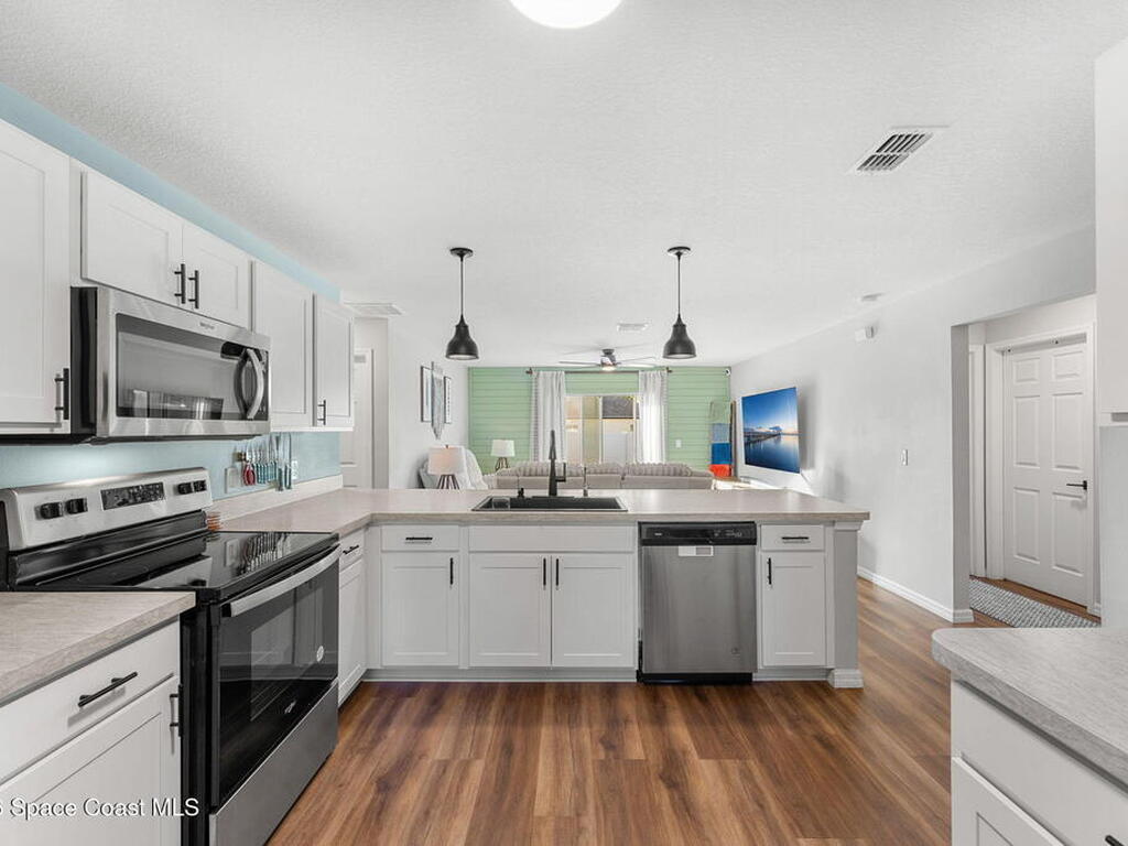 714 Daysland Avenue, Palm Bay, FL 32908