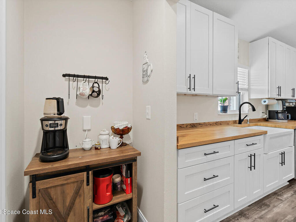 3440 Hammock Road, Mims, FL 32754