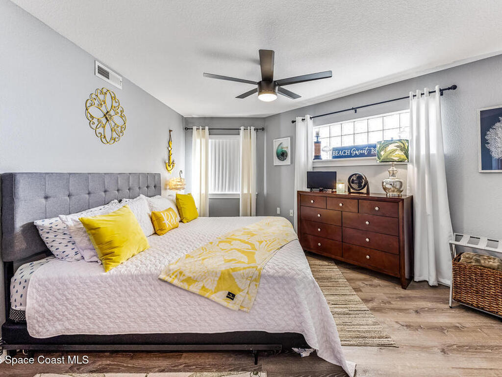 121 Lancha Circle, Satellite Beach, FL 32937