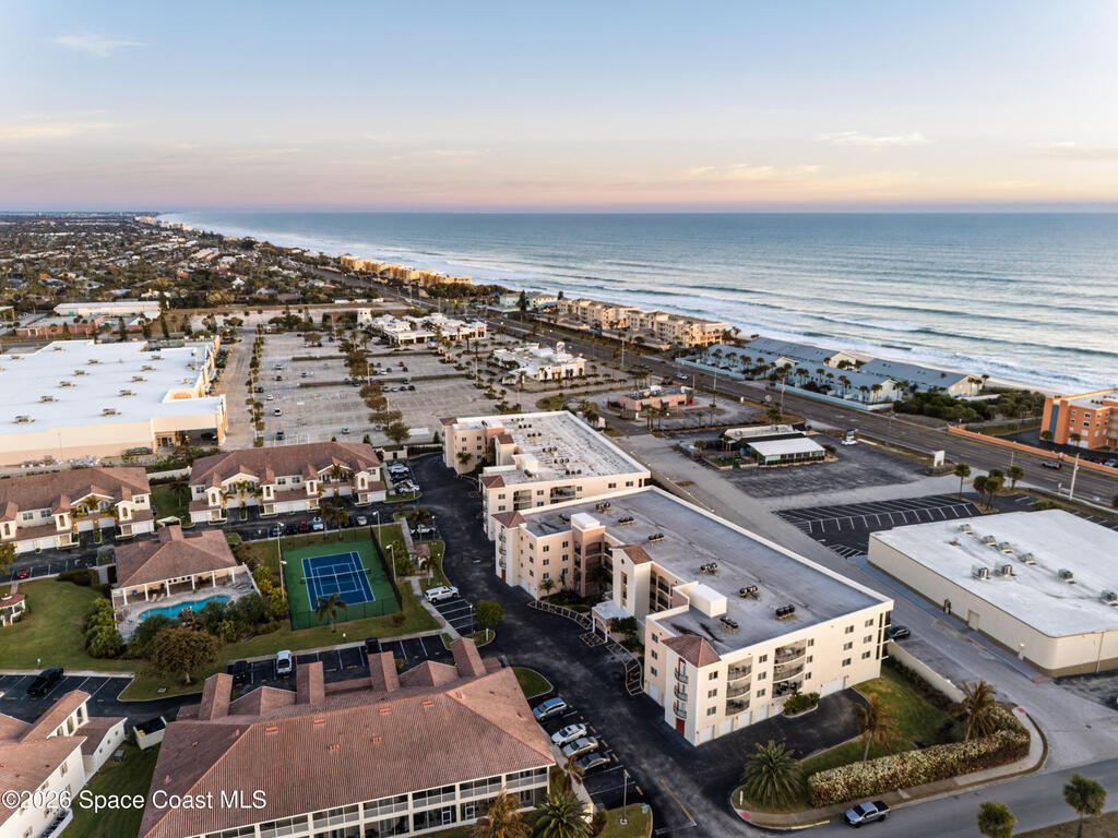 121 Lancha Circle, Satellite Beach, FL 32937