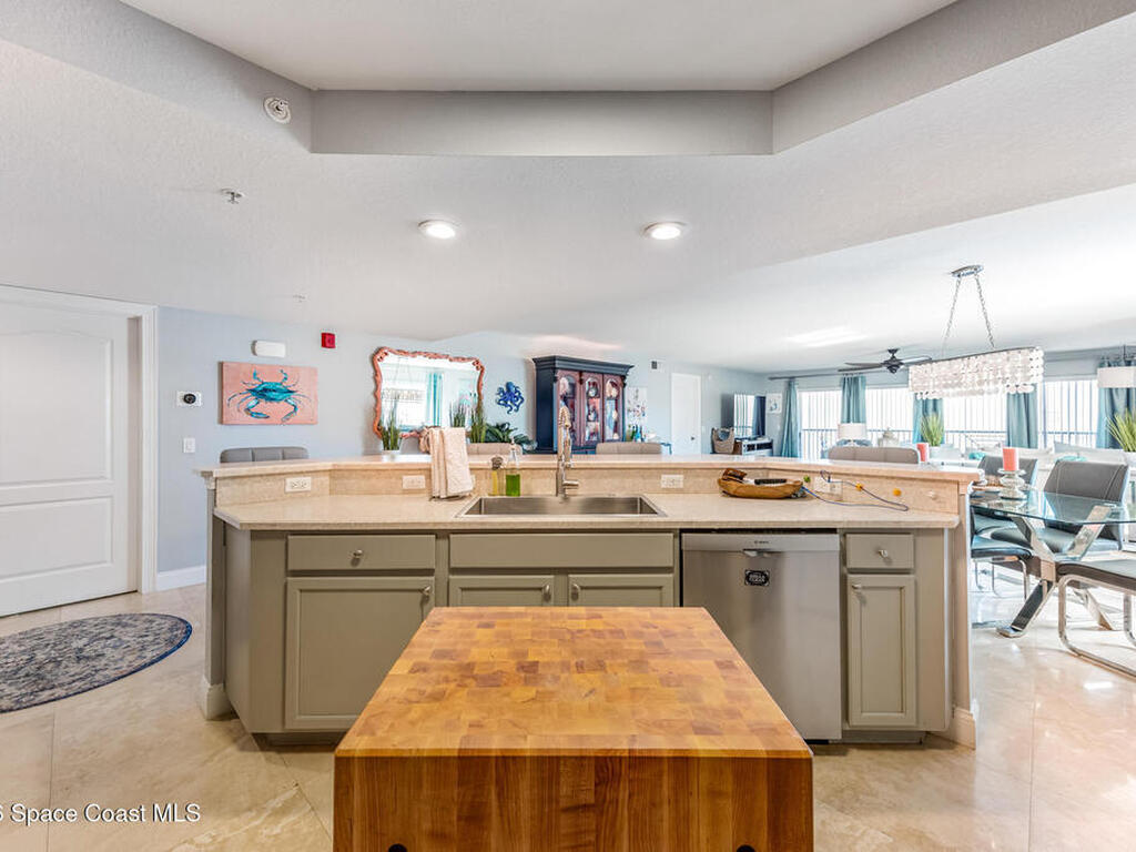 121 Lancha Circle, Satellite Beach, FL 32937