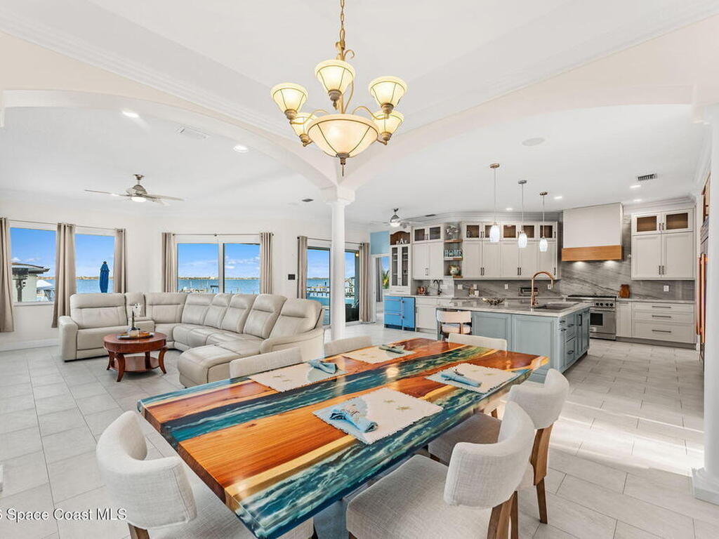 2189 Pineapple Avenue, Melbourne, FL 32935