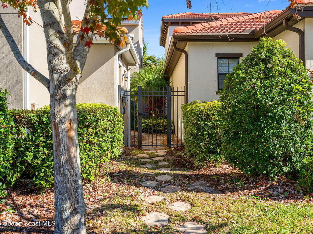 7045 Primavera Lane, Melbourne, FL 32940