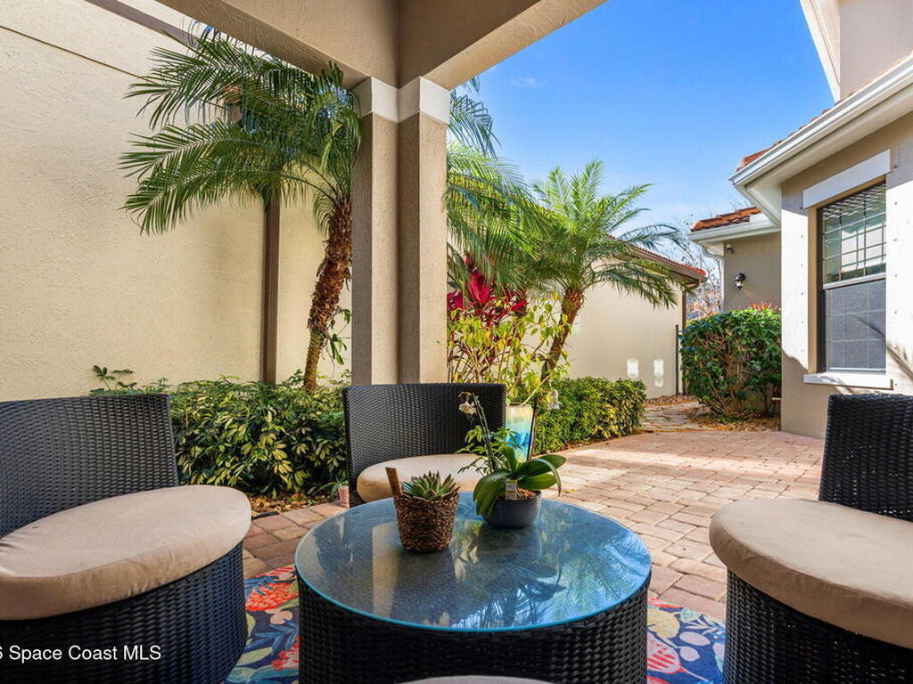 7045 Primavera Lane, Melbourne, FL 32940