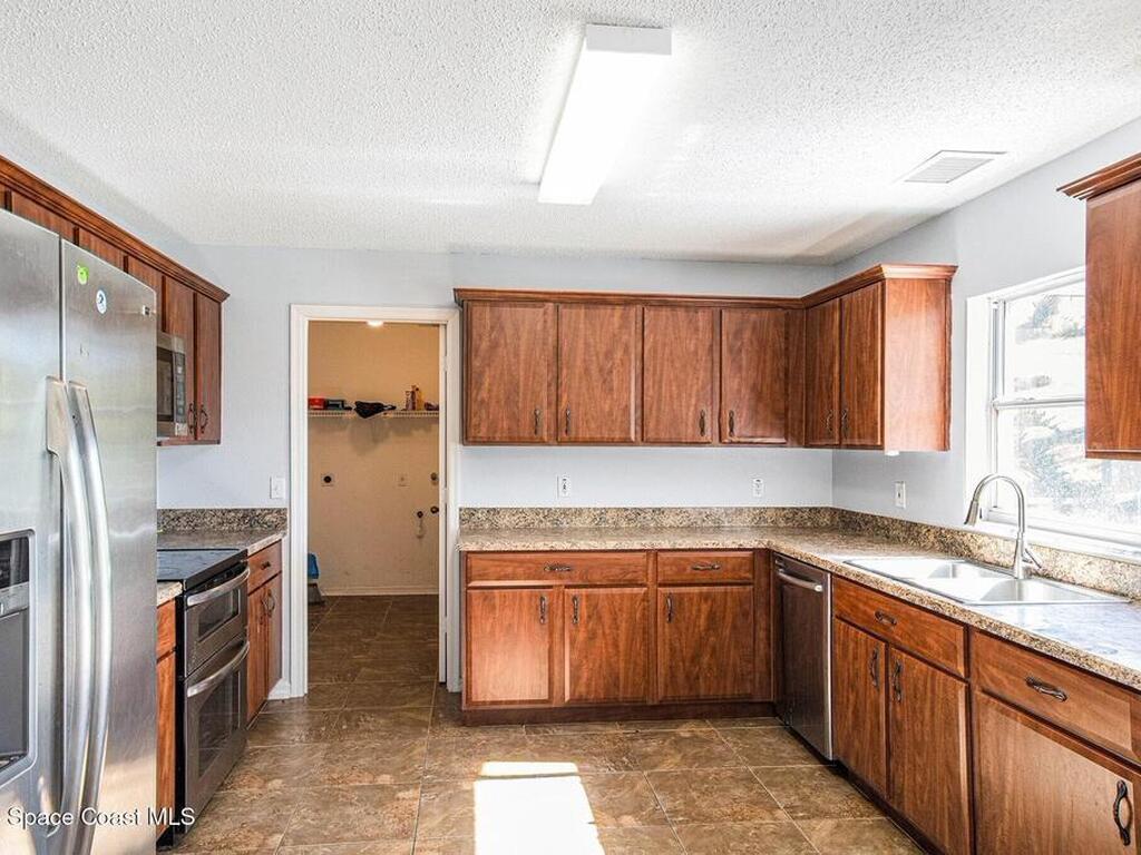 895 Woodvale Street, Clermont, FL 34711