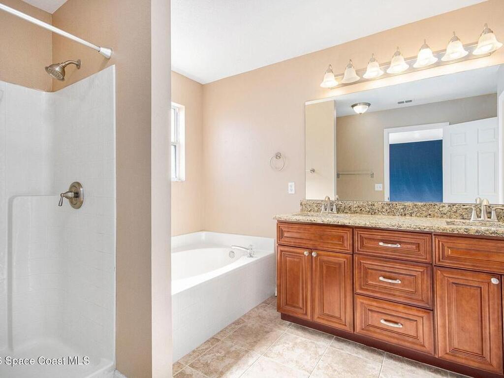 895 Woodvale Street, Clermont, FL 34711