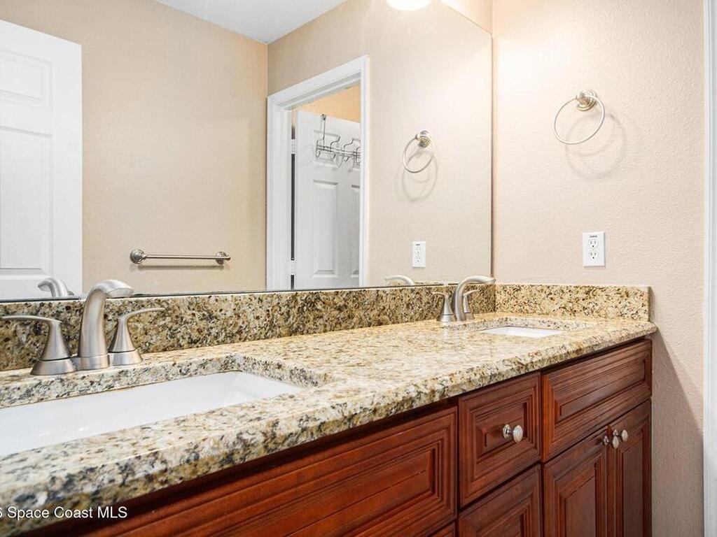 895 Woodvale Street, Clermont, FL 34711