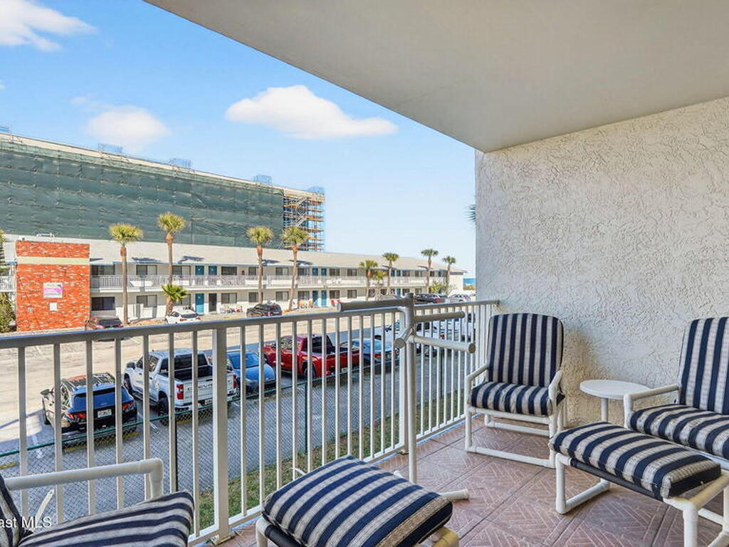 1050 N Atlantic Avenue, Cocoa Beach, FL 32931