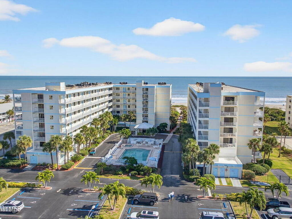 1050 N Atlantic Avenue, Cocoa Beach, FL 32931