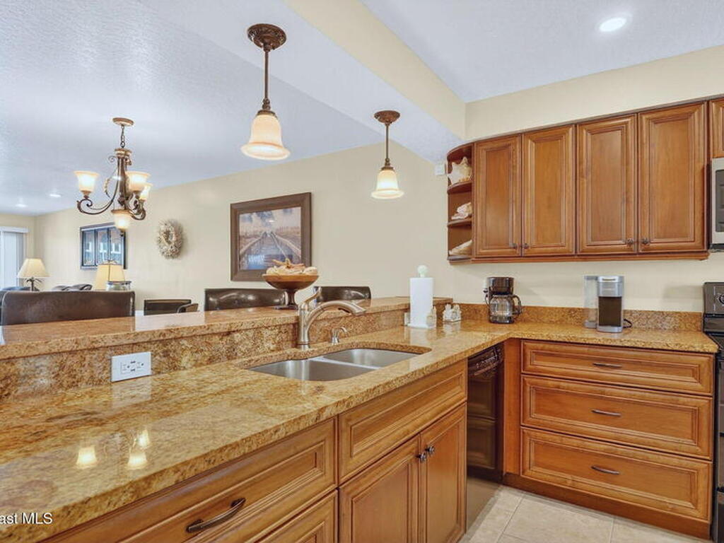 1050 N Atlantic Avenue, Cocoa Beach, FL 32931