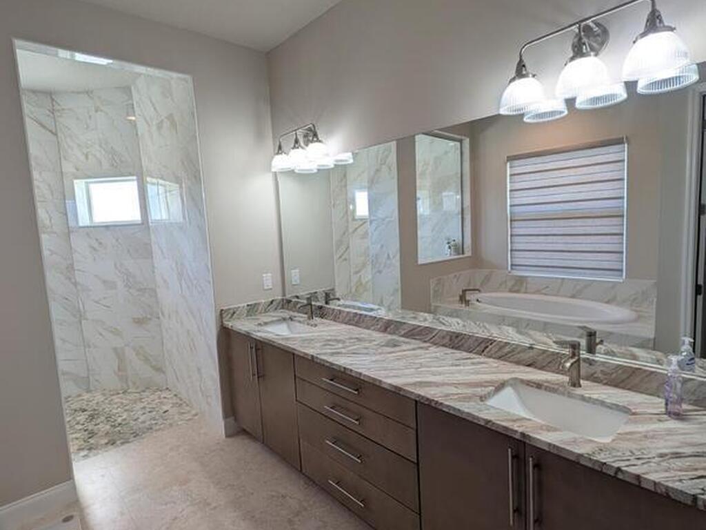 332 Pinto Lane, Palm Bay, FL 32909