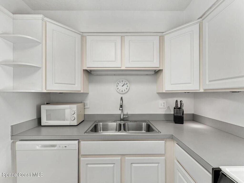 3190 N Atlantic Avenue, Cocoa Beach, FL 32931