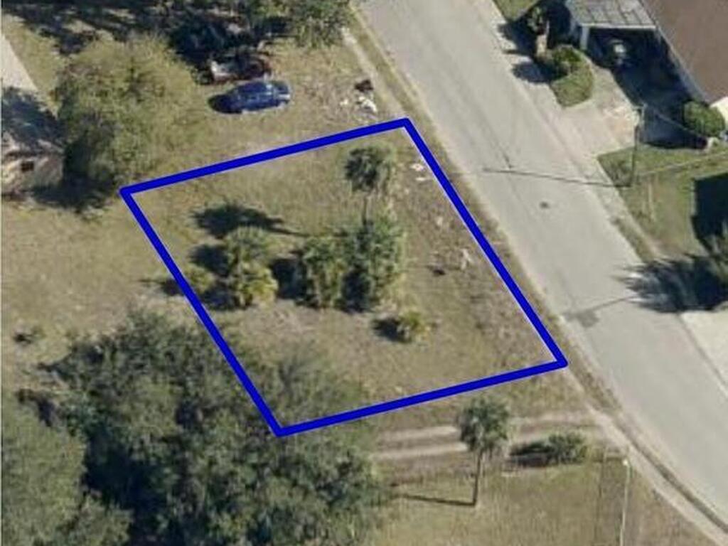 810 Booker Street, Titusville, FL 32780